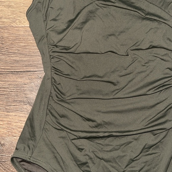 Michael Kors one piece / Olive Green (8) - Picture 3 of 7